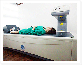 골밀도진단기 (Bone Densitometer)