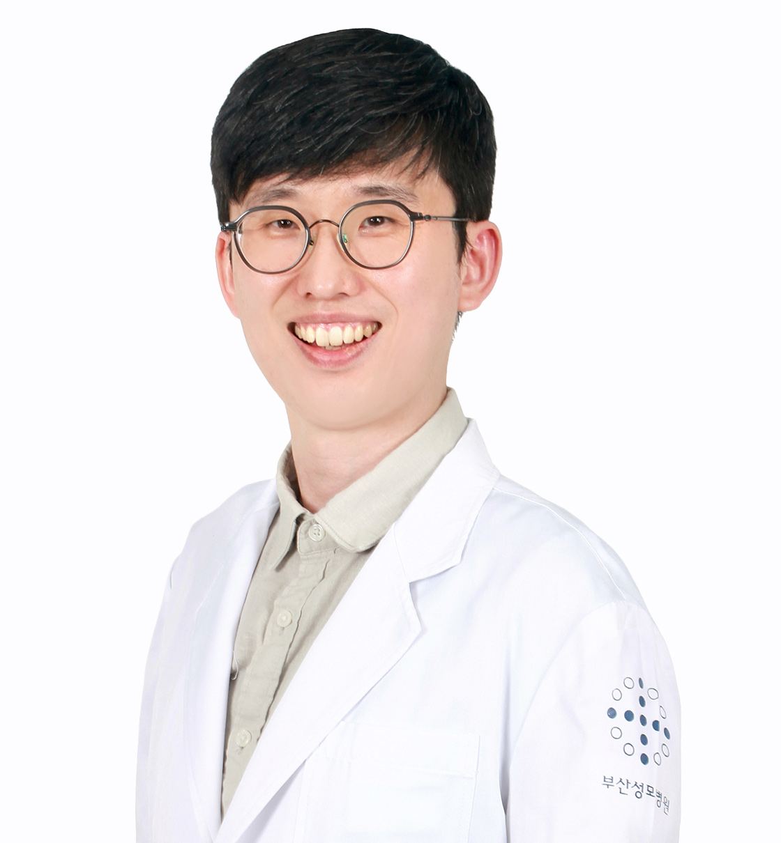 유수헌 의료진 사진